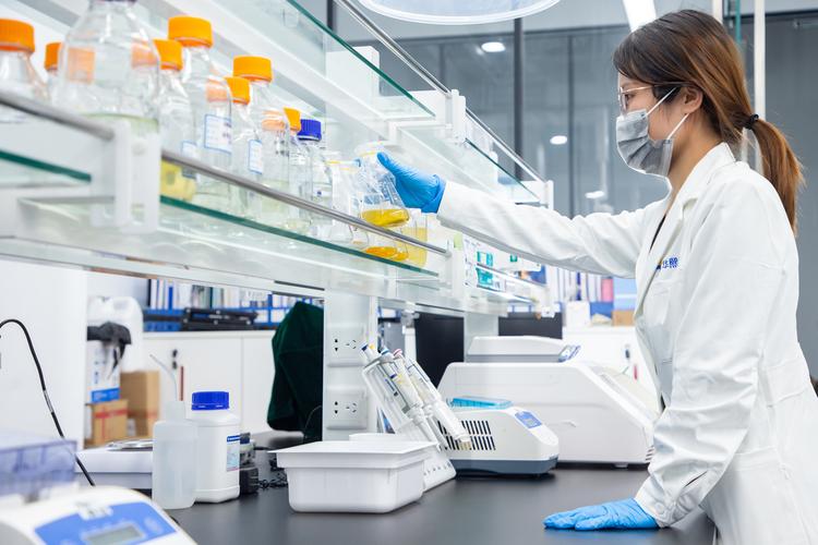 華熙生物2023年報(bào):研發(fā)投入4.46億,堅(jiān)持以科技創(chuàng)新打造新質(zhì)生產(chǎn)力